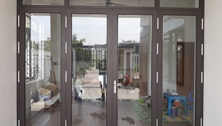 Gọi thợ sửa cửa nhôm Việt Pháp Hải Phòng